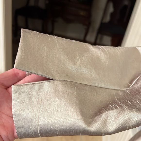 Mother of the Bride/Groom Suit - Picture 5 of 10